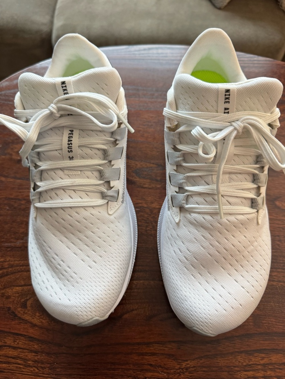 Nike Pegasus 39 Running Shoes – White – Size 6 – New Without Tags